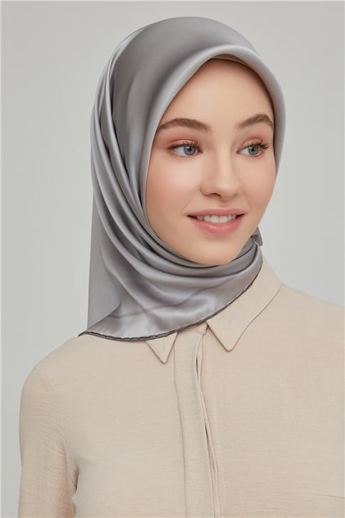 Armine Sura İpek Eşarp 21Ka8668 59