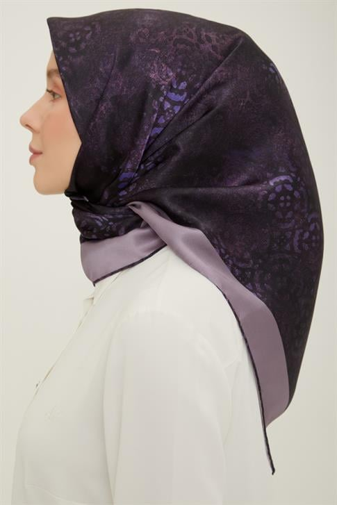 Armine Sura İpek Eşarp 22Ka8810 02