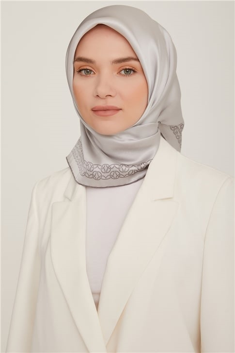 Armine Sura İpek Eşarp 22Ka8855 32 36