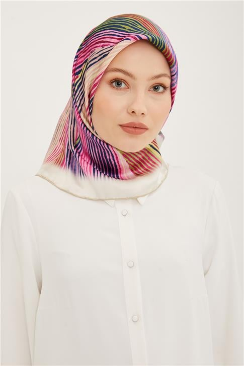 Armine Sura İpek Eşarp 23Ya8955 35