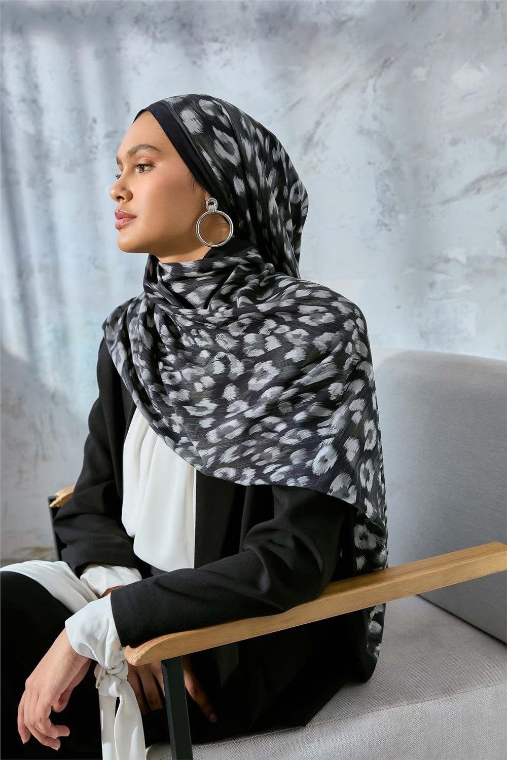 Eco Viscose Leopar Şal Siyah Nefes Alan Dokulu 90x