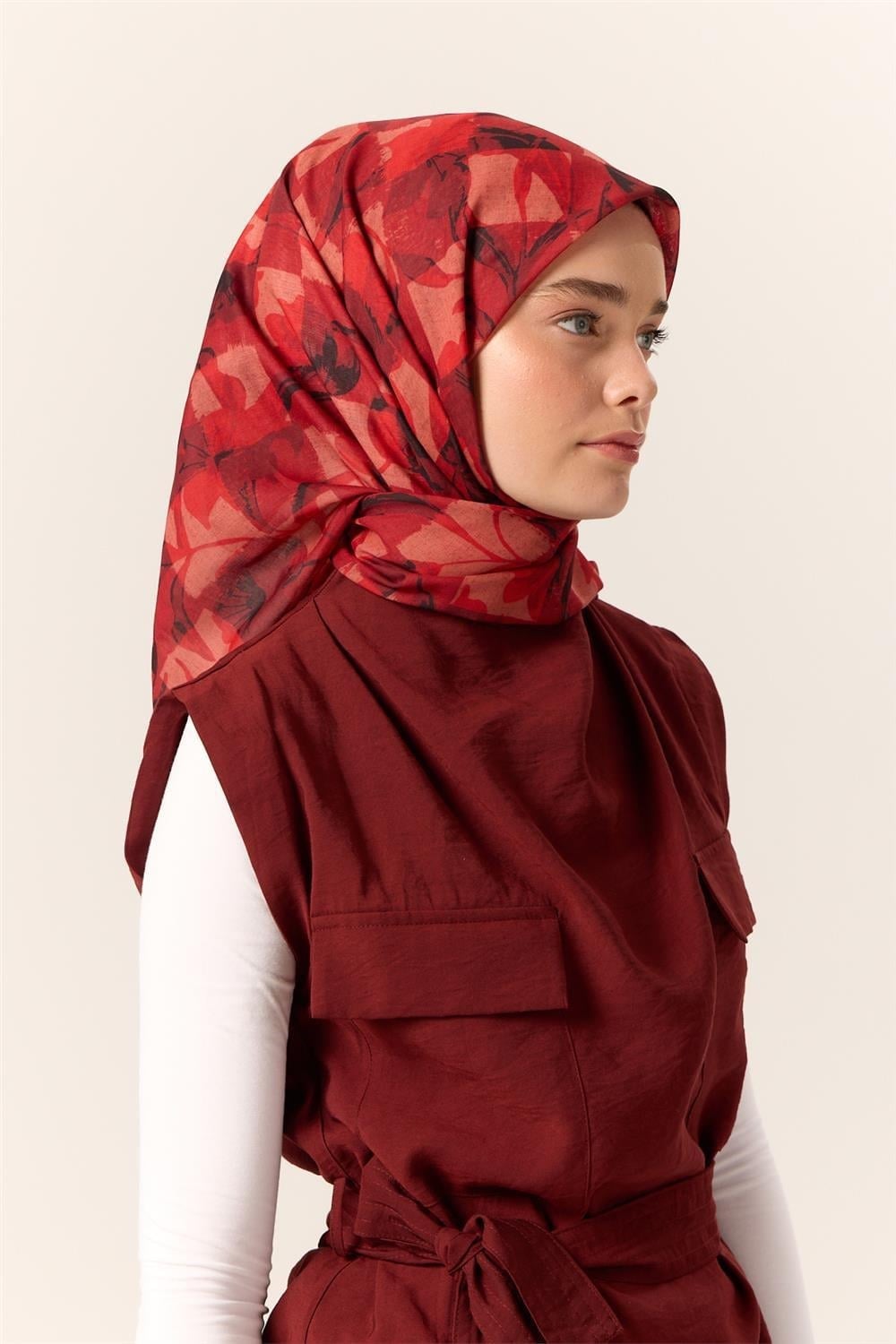 İnce Pamuk Soft Eşarp Bordo-Kırmızı Desenli Kaymaz Dokulu Tok Duruşlu 90x90