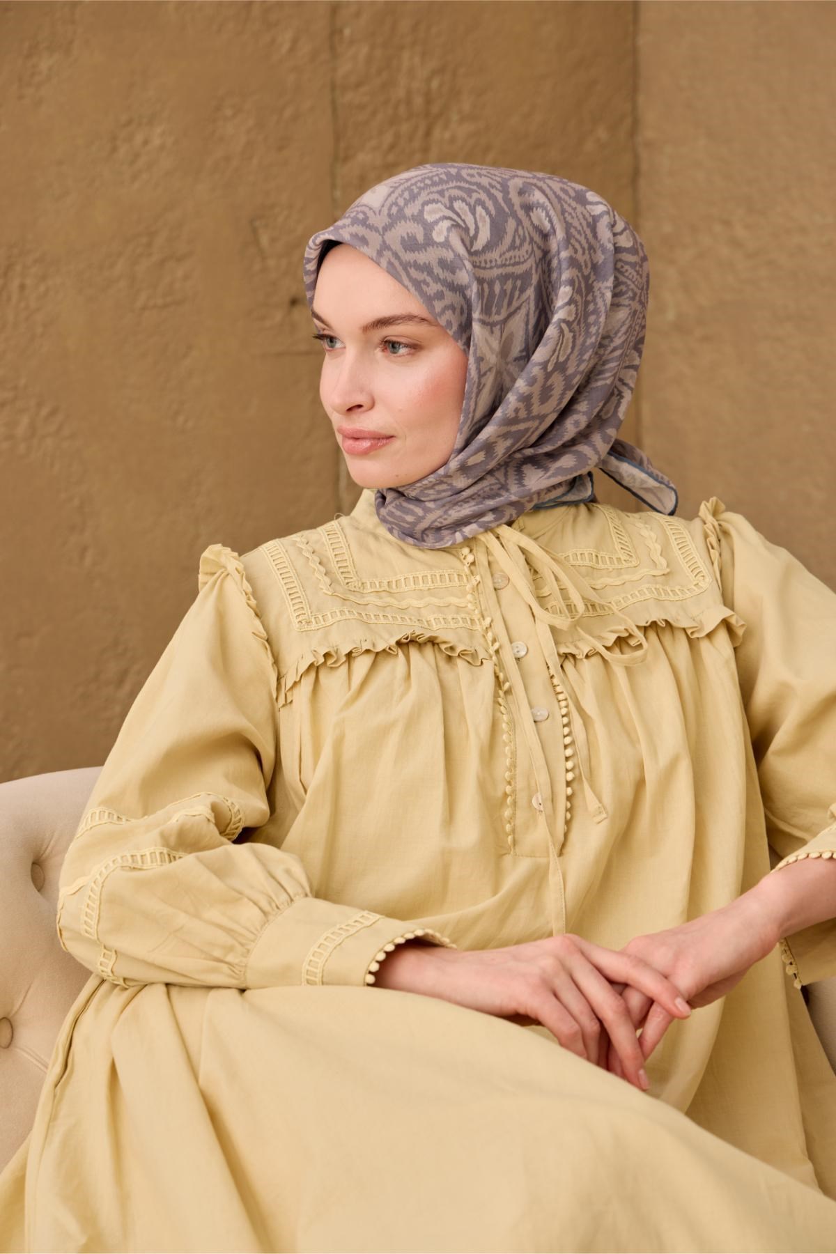 İnce Pamuk Soft Eşarp Vizon-Koyu Vizon Çelik Mavi Desenli Soft Dokulu Nefes Alan 90x90