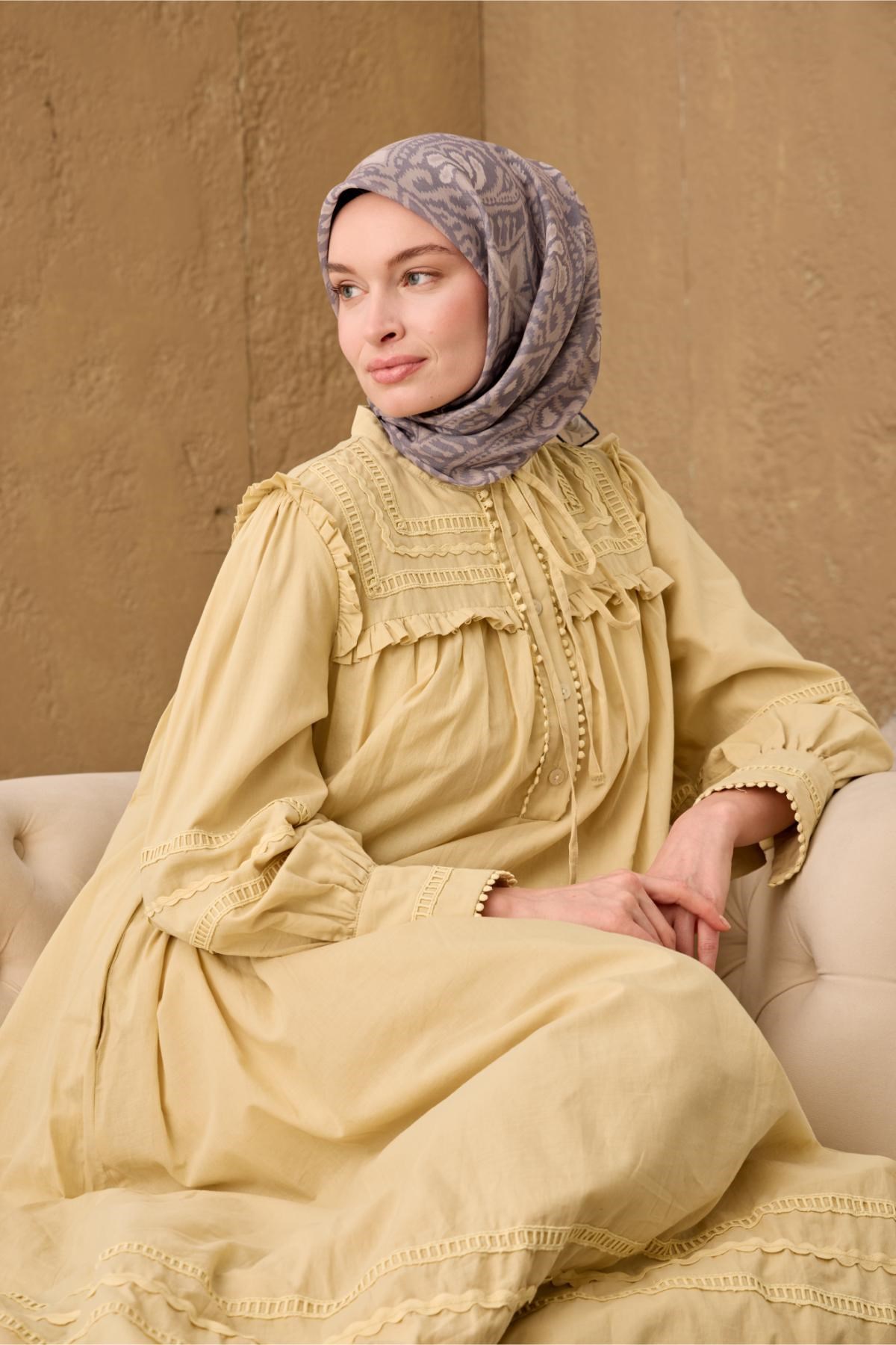 İnce Pamuk Soft Eşarp Vizon-Koyu Vizon Çelik Mavi Desenli Soft Dokulu Nefes Alan 90x90