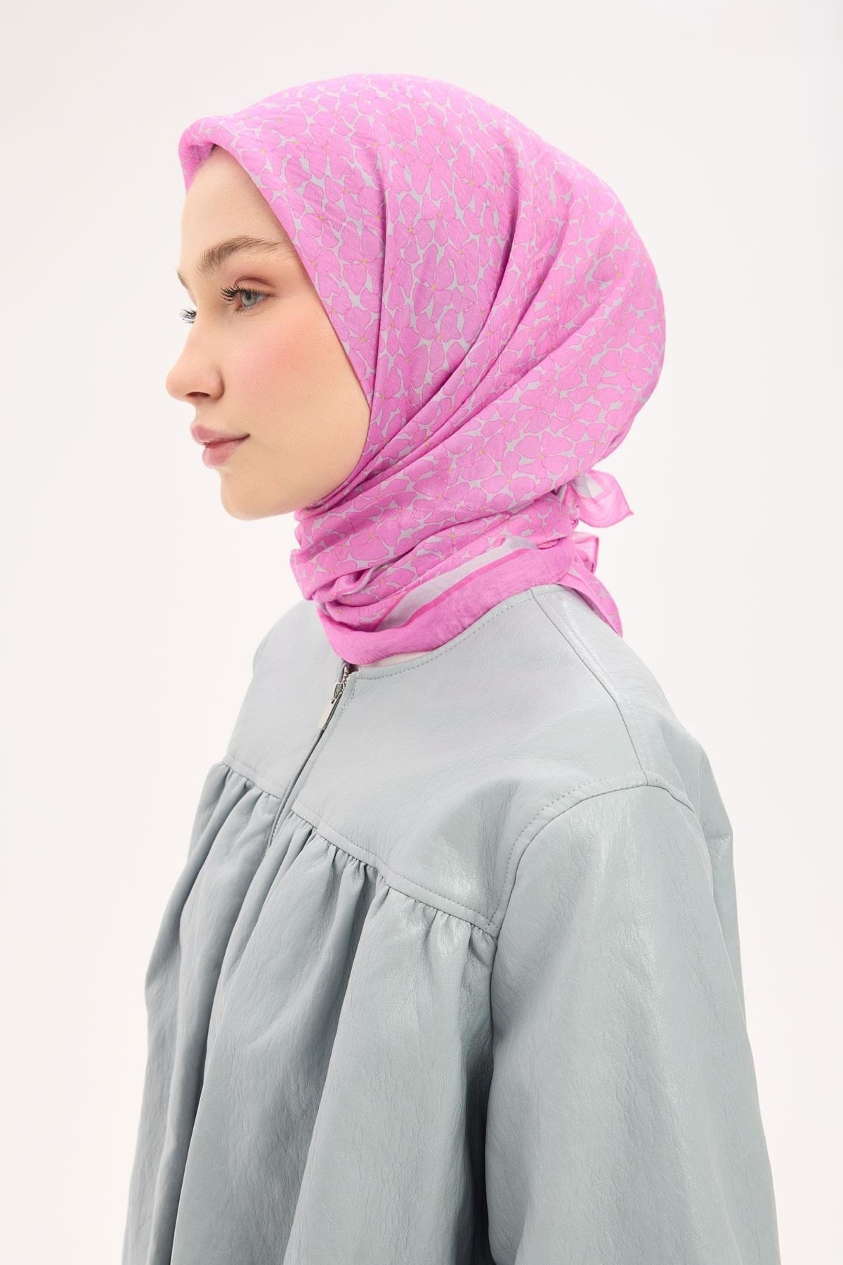 Olinda Eşarp Yonca Desen Pembe 90x90