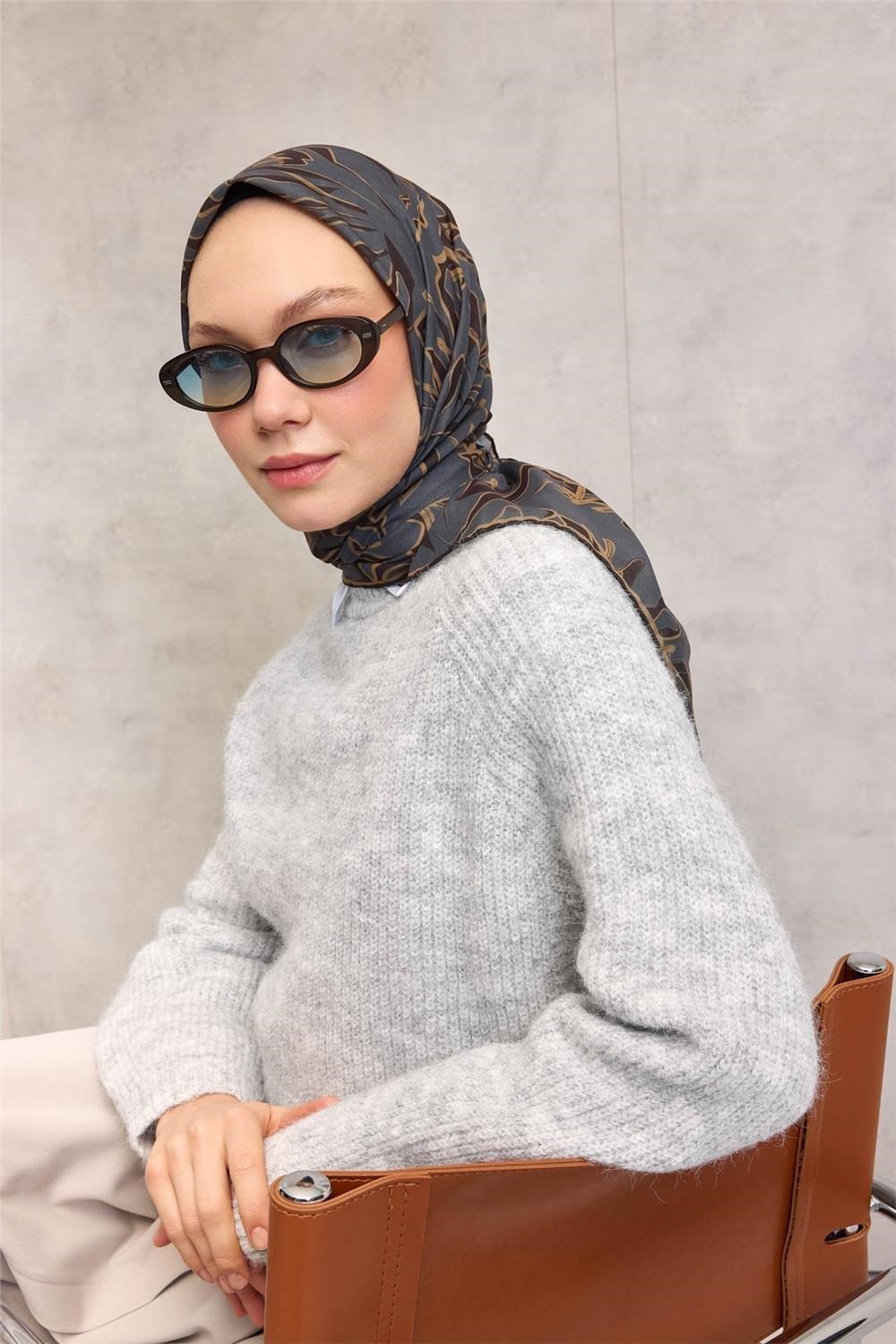 Pamuk Polyester Soft Eşarp Antrasit Soyut Desenli Nefes Alan Hafif 90x90