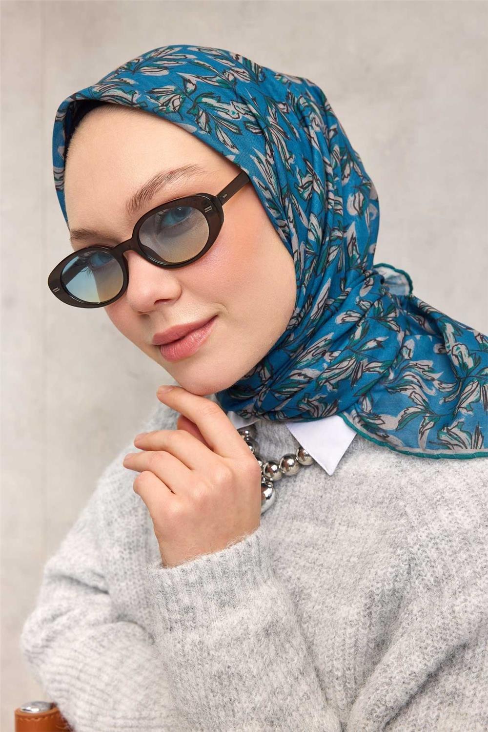 Pamuk Polyester Soft Eşarp Çiçek Desen Mavi 90*90