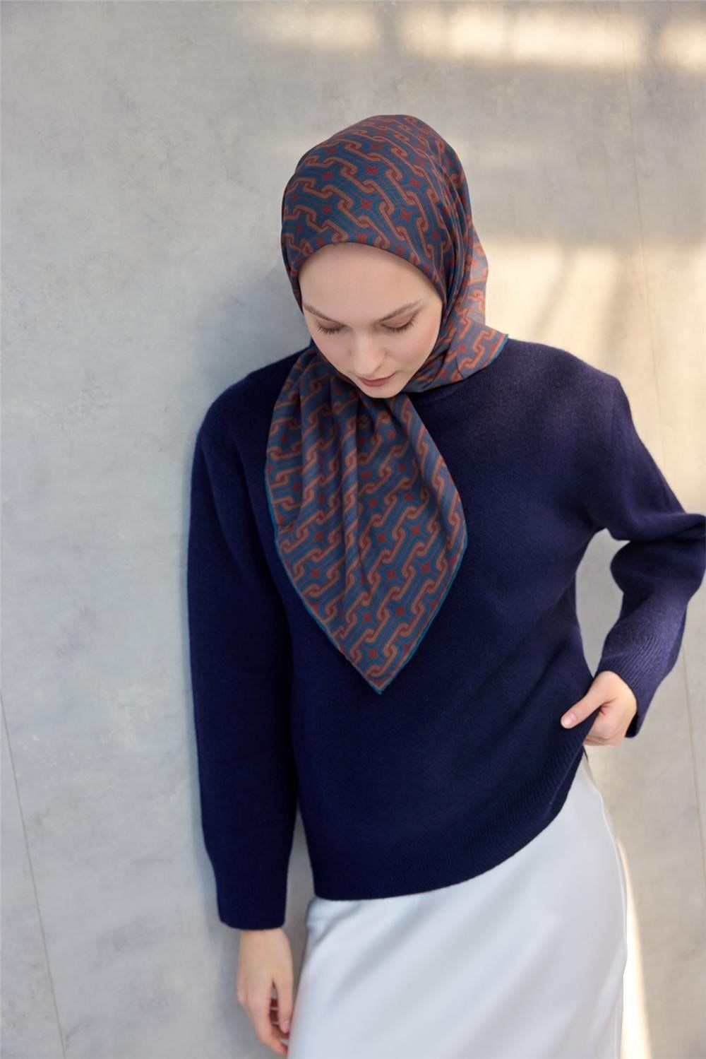 Pamuk Polyester Soft Eşarp Geometrik Desen Koyu Kiremit 90x90