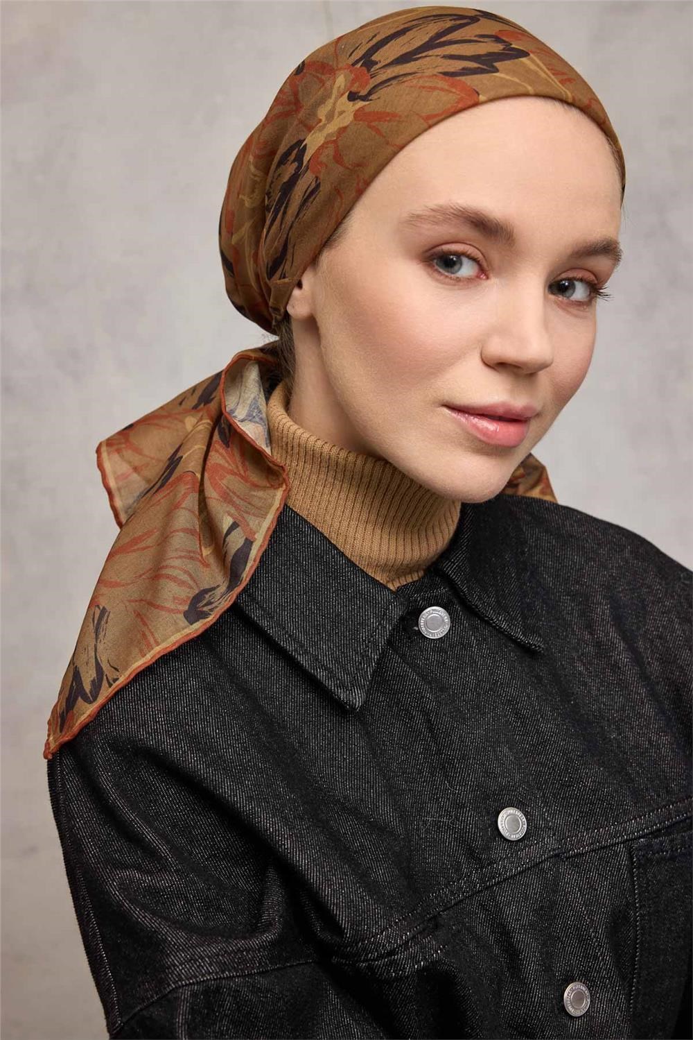 Pamuk Polyester Soft Eşarp Olive Botanik Desenli Tok Duruşlu 90x90