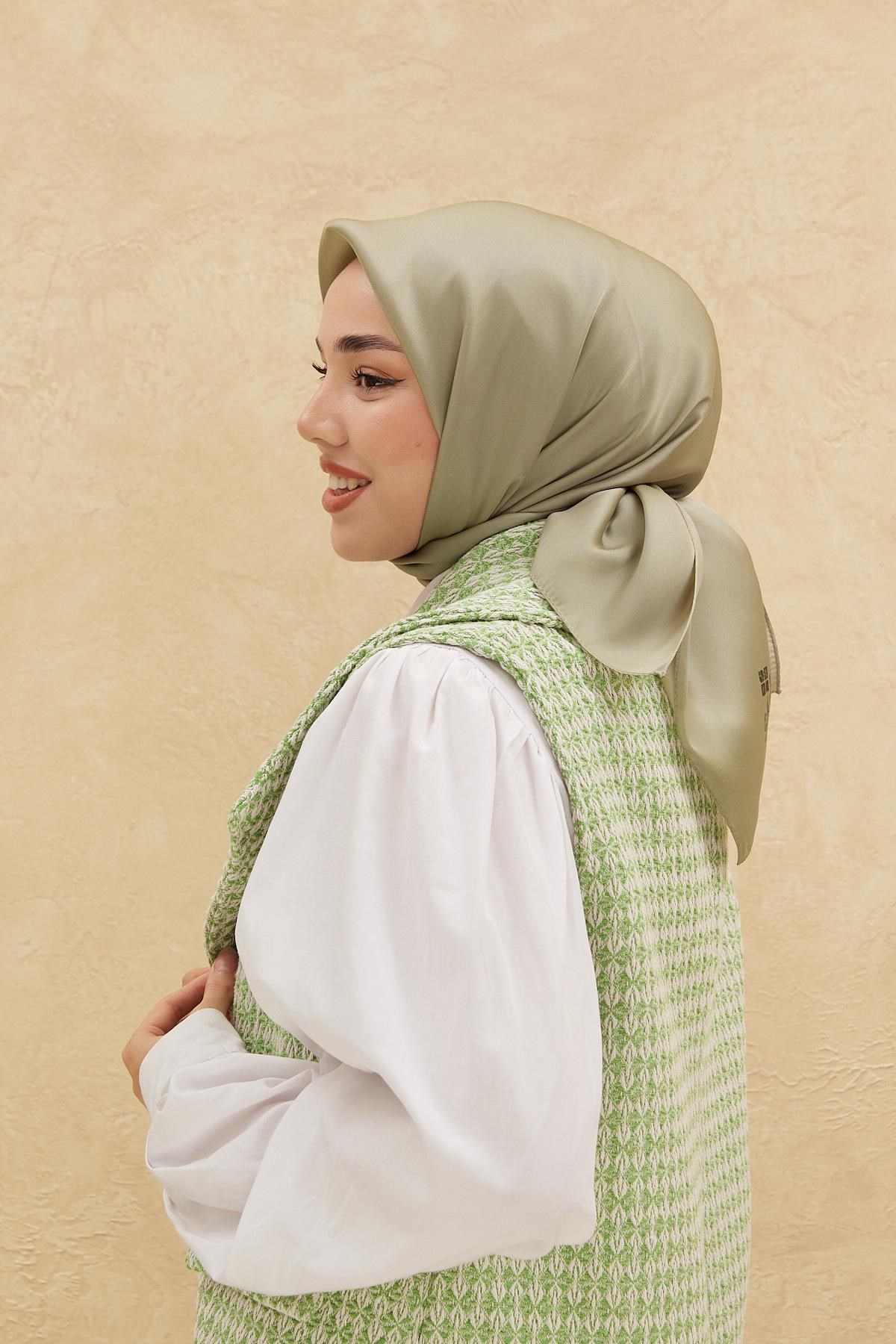 Silk Home Düz SHiny Eşarp 75006-32