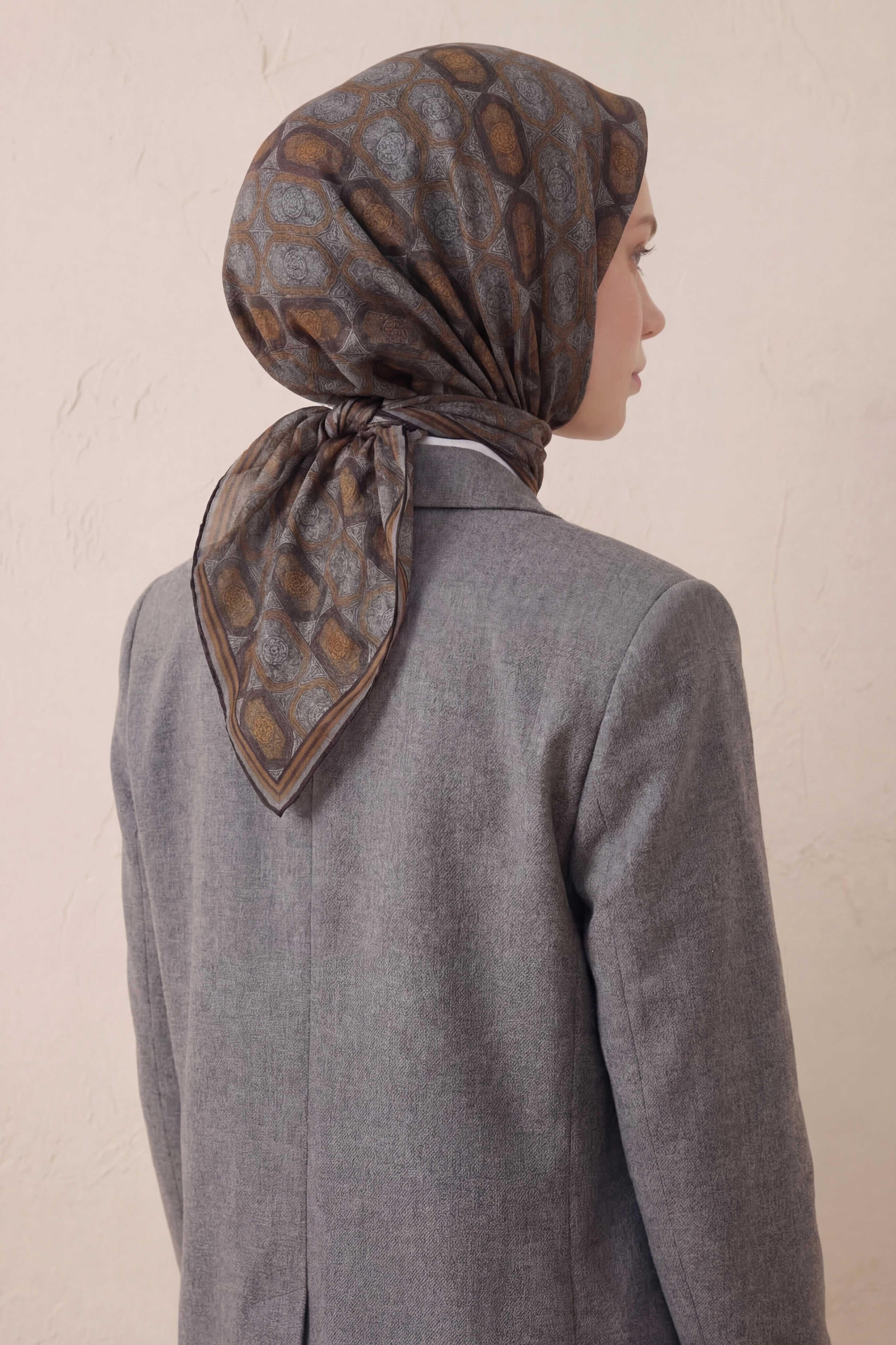 Pamuk Karışımlı Soft Eşarp Osmanlı Motif Desen Koyu Gri 90x90