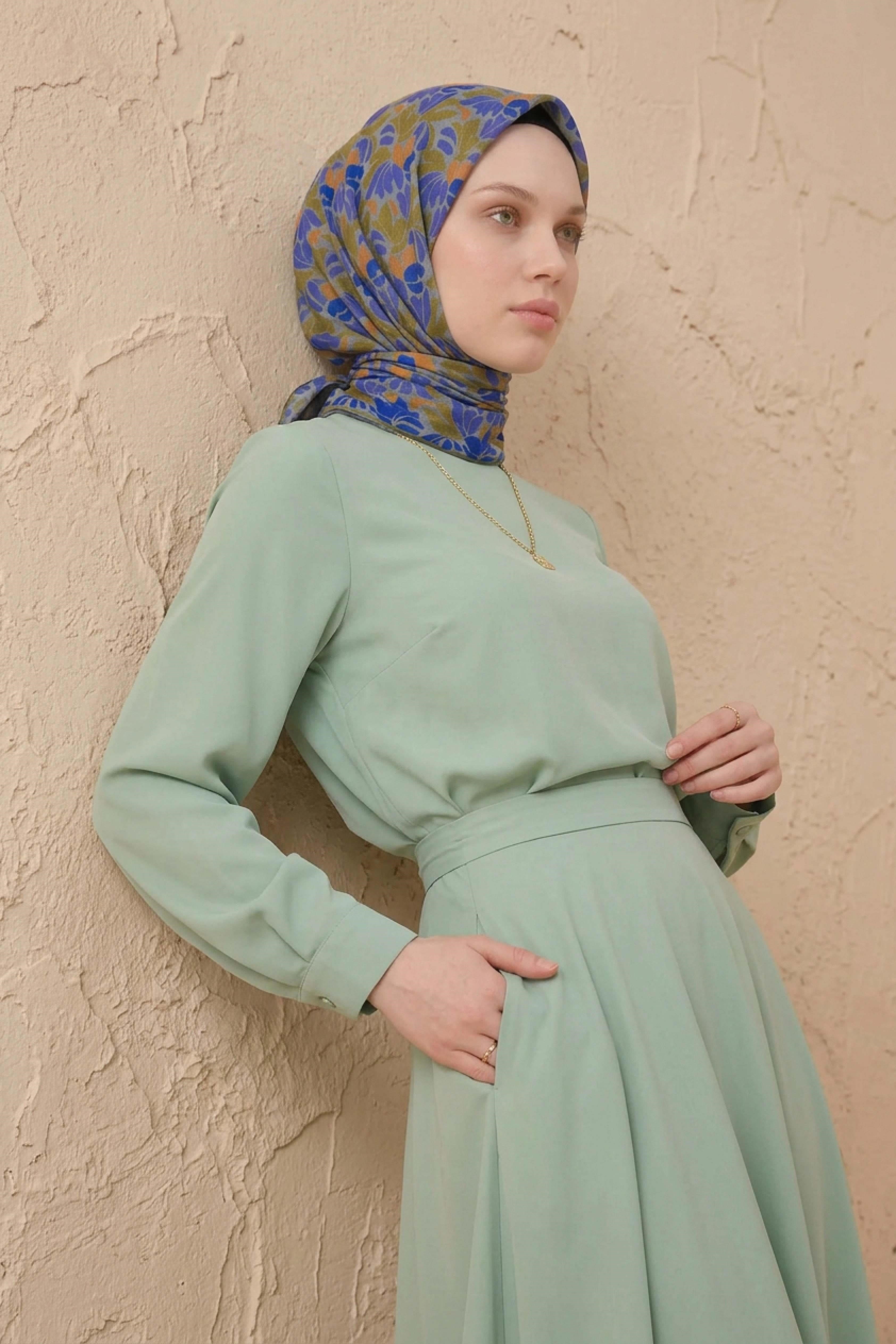 Soft Eşarp Floral Line Olive 90x90