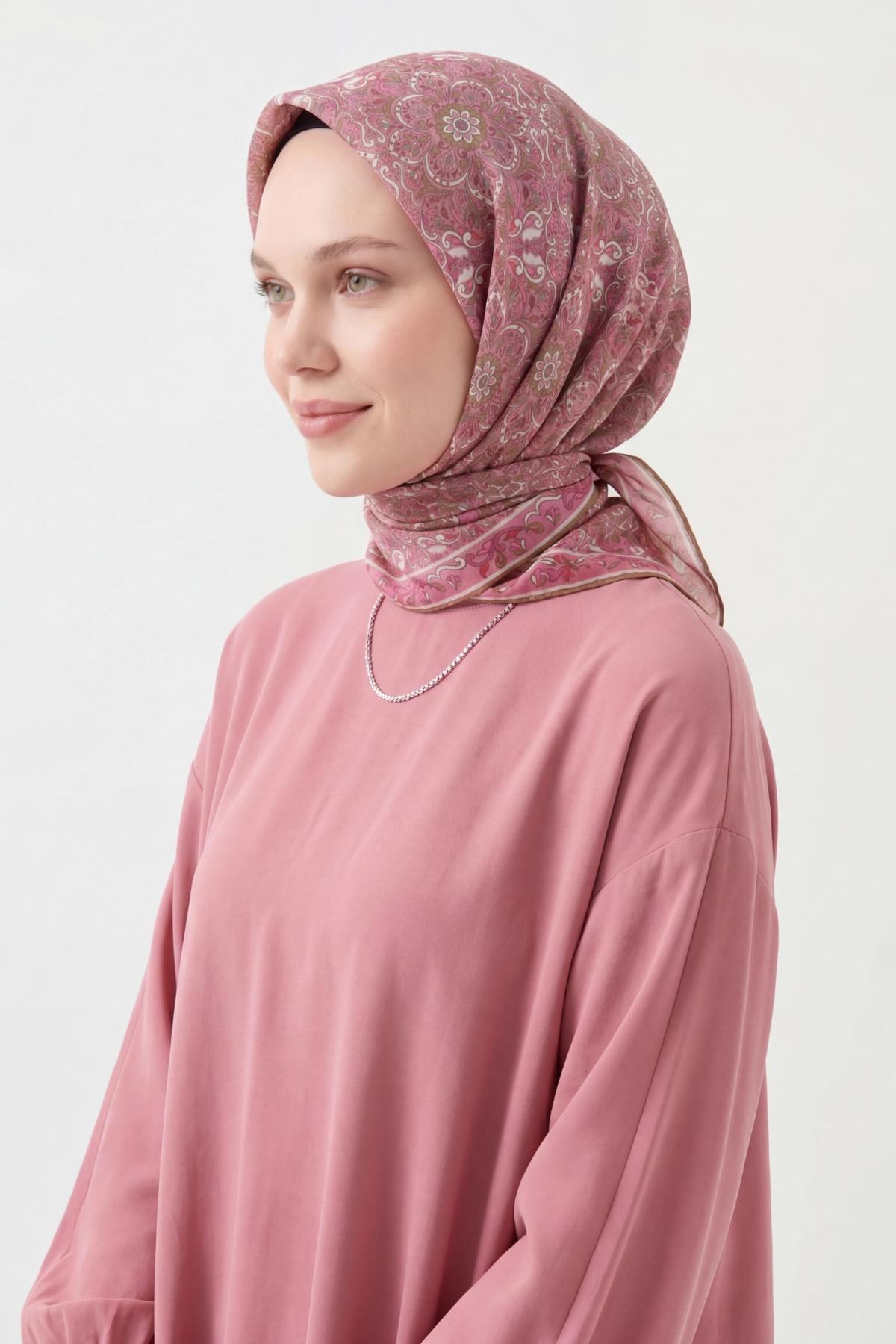 Soft Eşarp Fuşya 90x90
