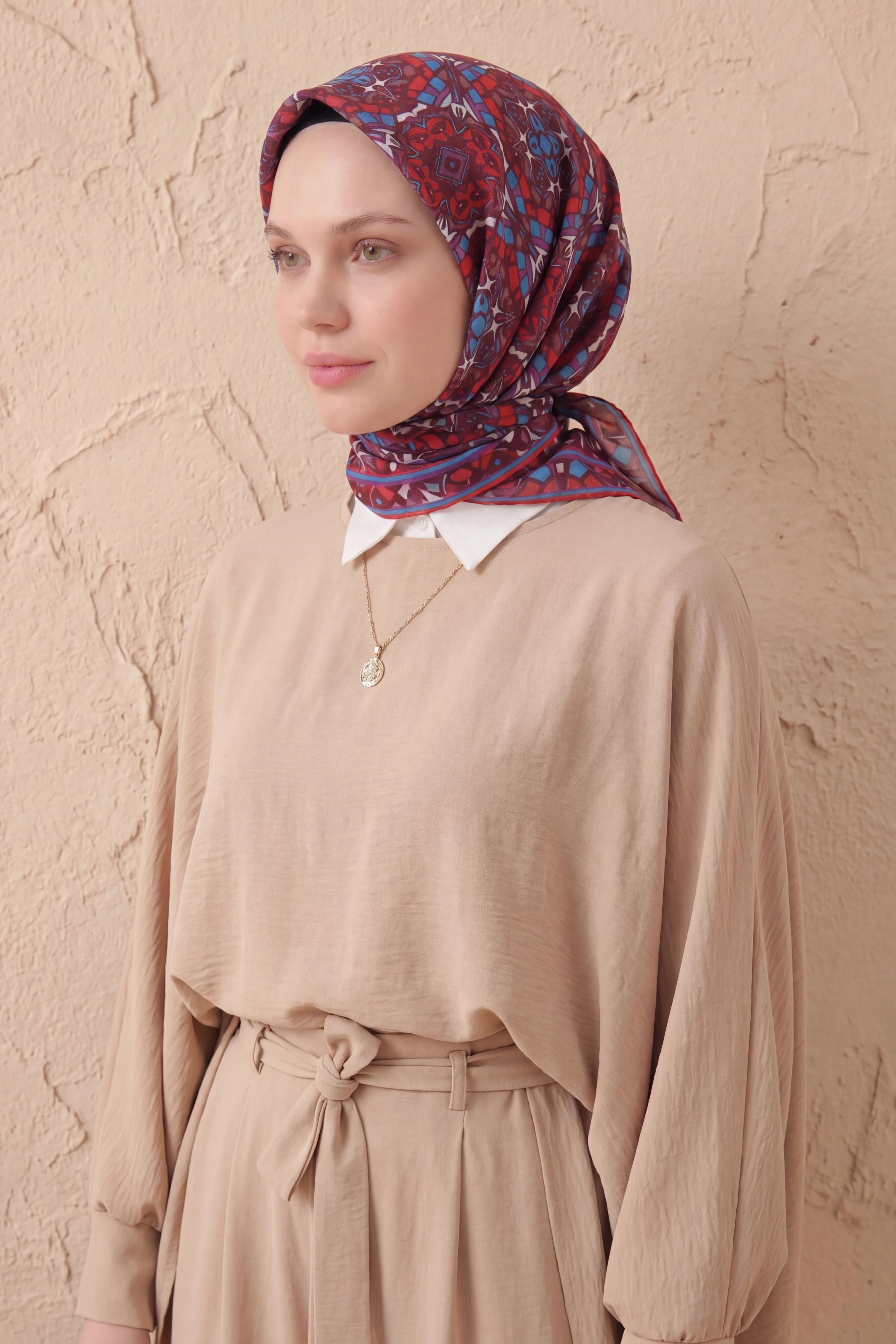Soft Eşarp Geometrik Bordo 90x90