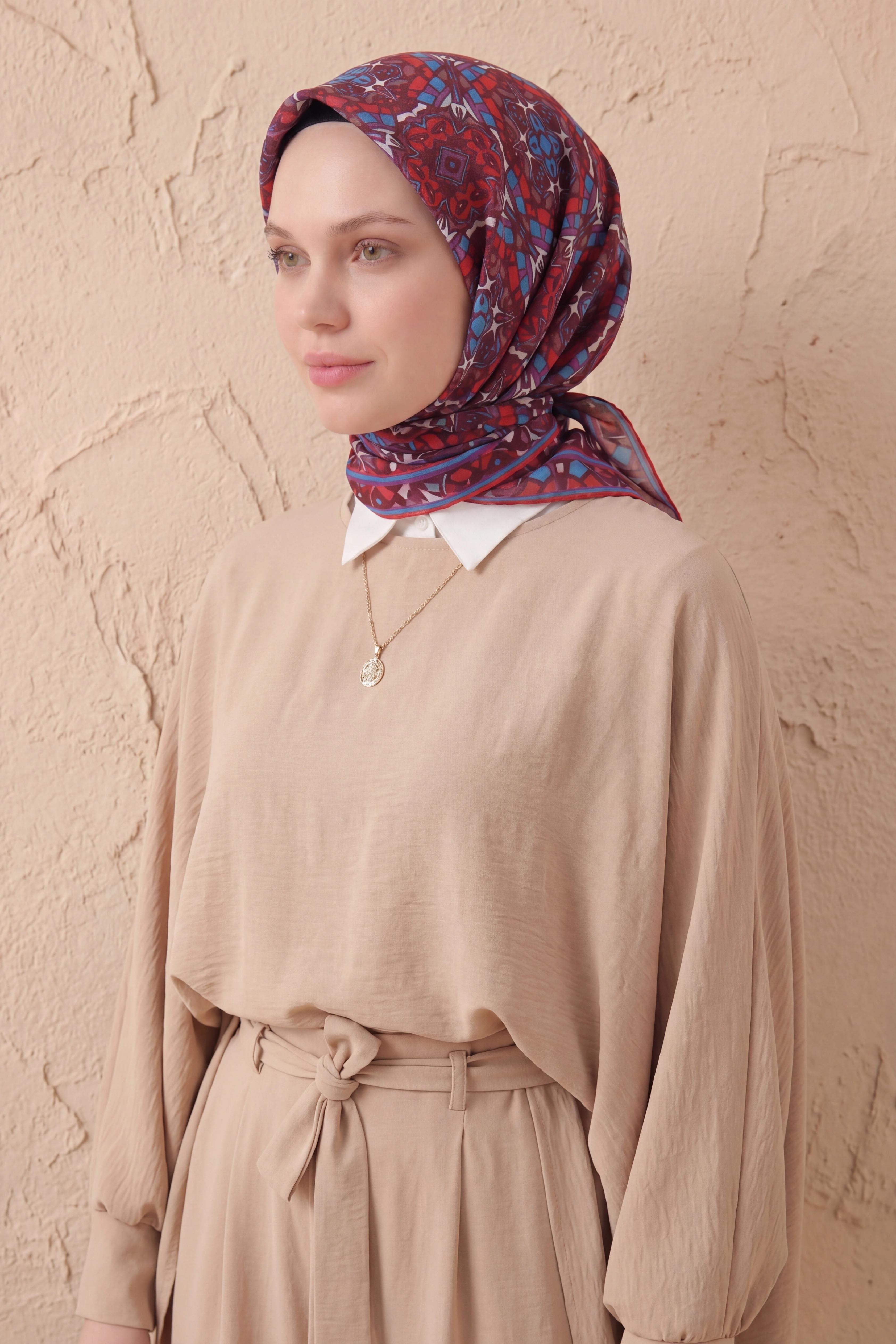 Soft Eşarp Geometrik Bordo 90x90