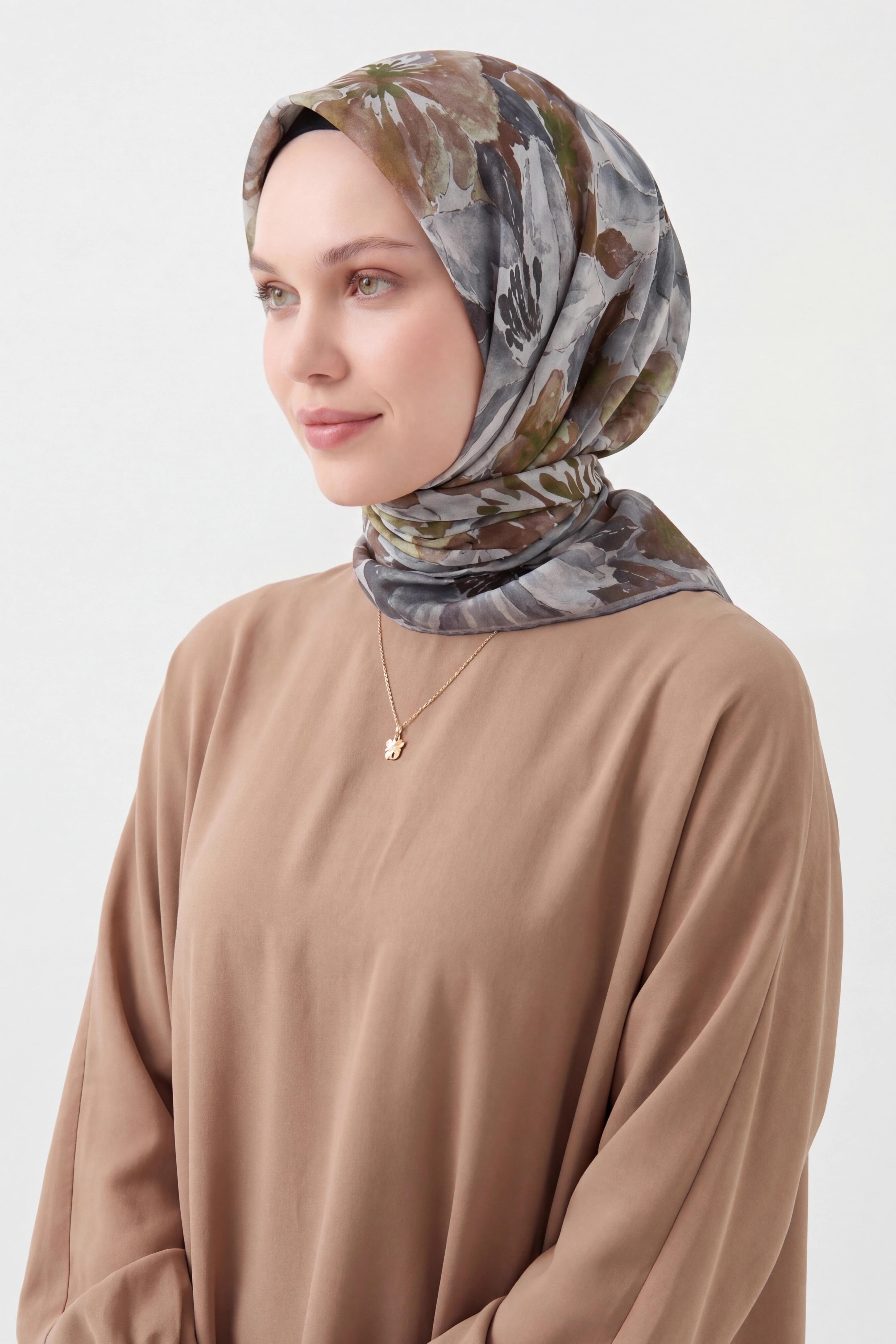 Soft Eşarp Suluboya Koyu Gri 90x90
