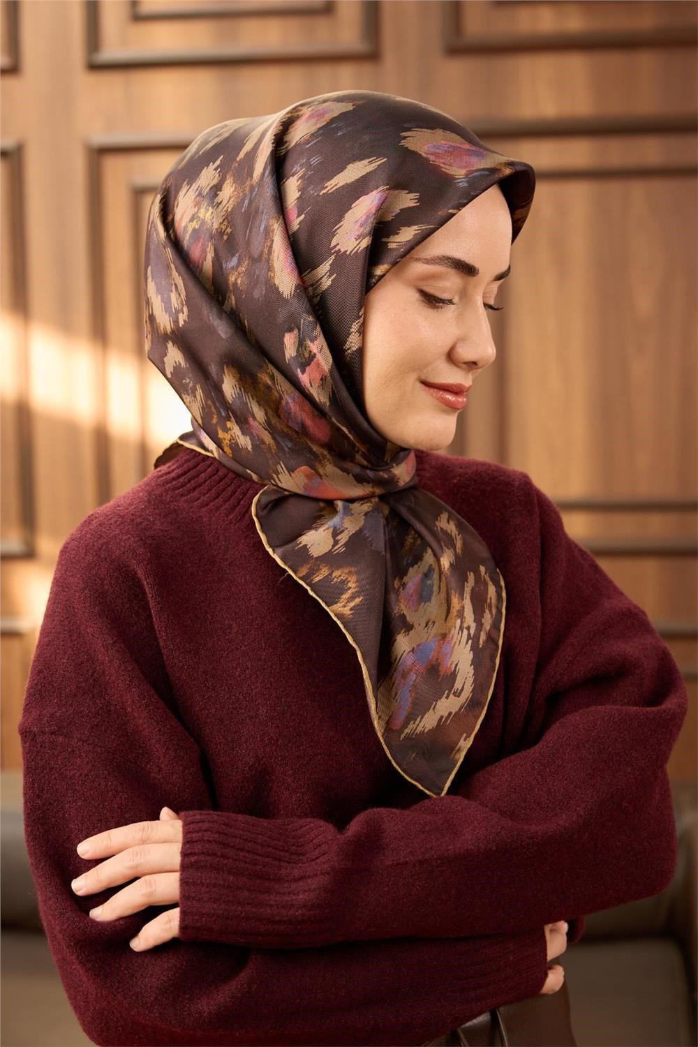 Twill İpek Eşarp Acı Kahve-Vizon Desenli Tok Duruşlu 90x90