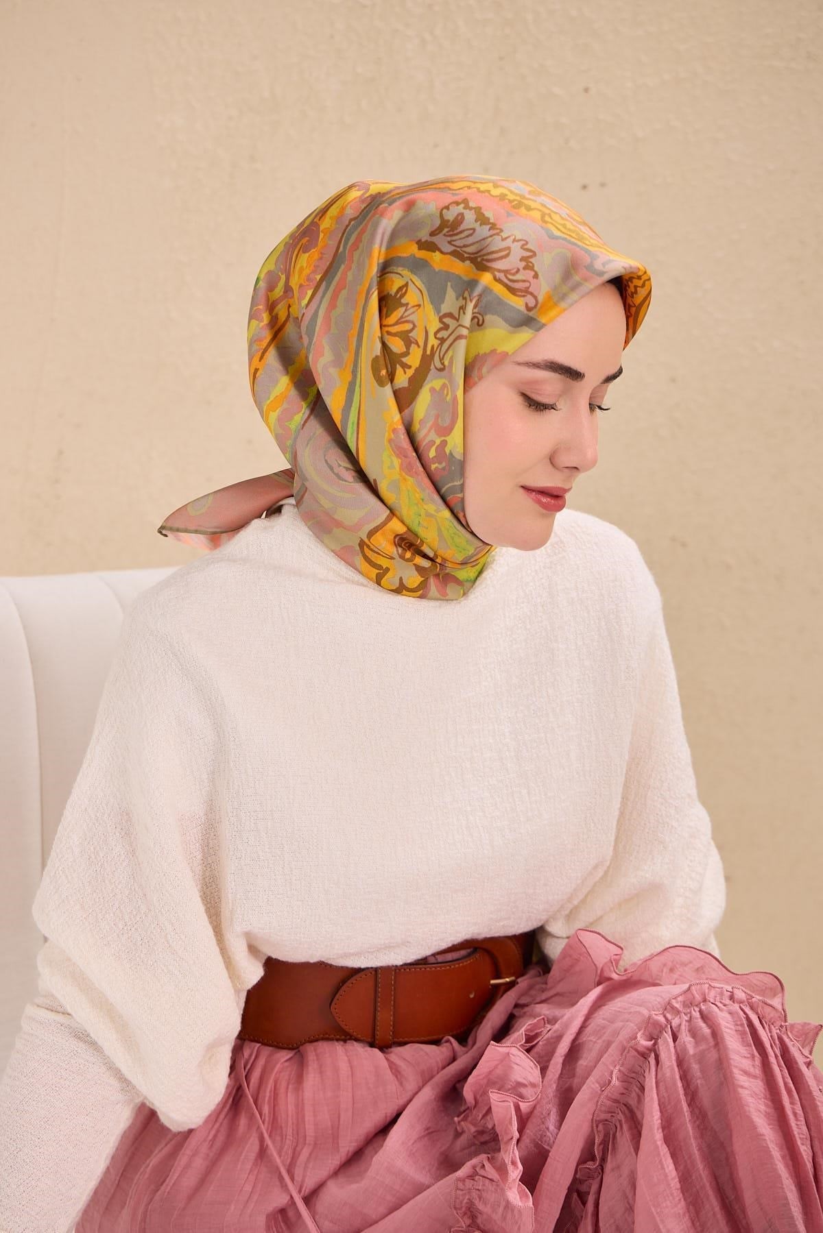 Twill İpek Eşarp Art Desen Soluk Turuncu 90x90