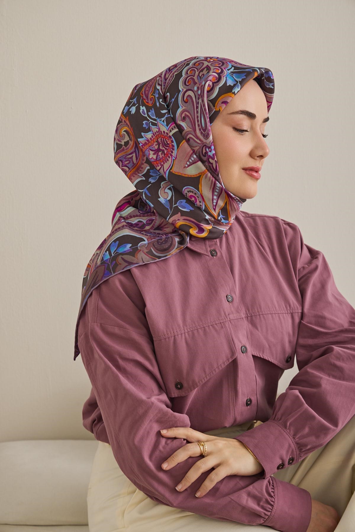 Twill İpek Eşarp Badem Motif Desen Kahverengi 90x90