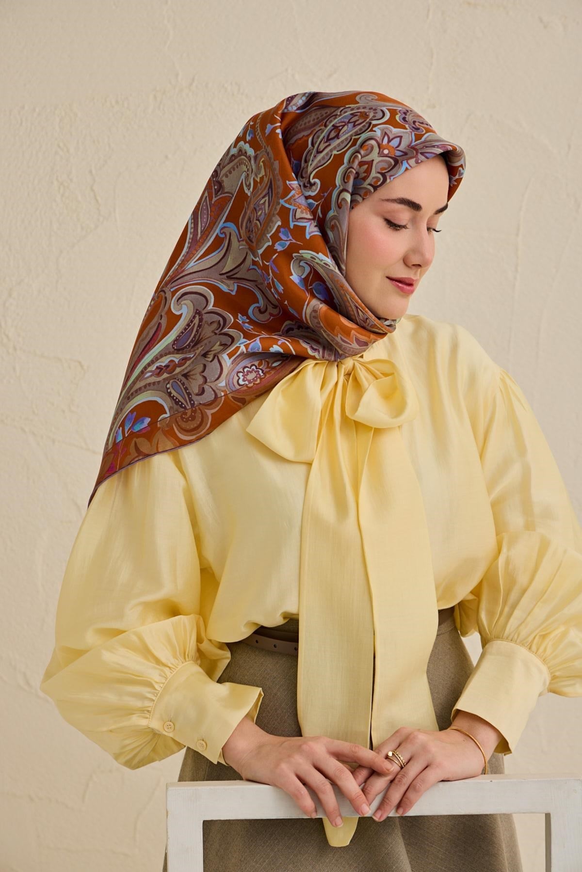 Twill İpek Eşarp Badem Motif Desen Kiremit 90x90