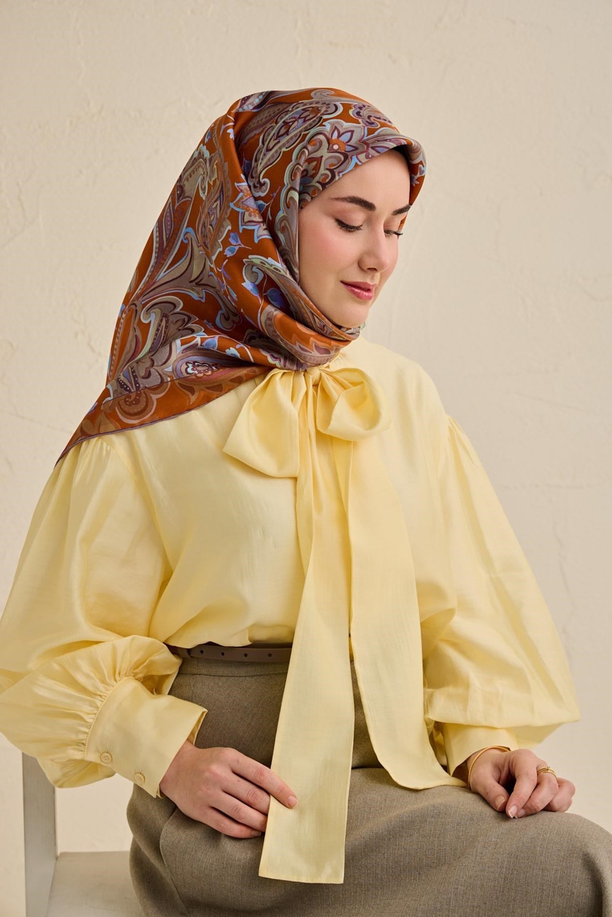 Twill İpek Eşarp Badem Motif Desen Kiremit 90x90
