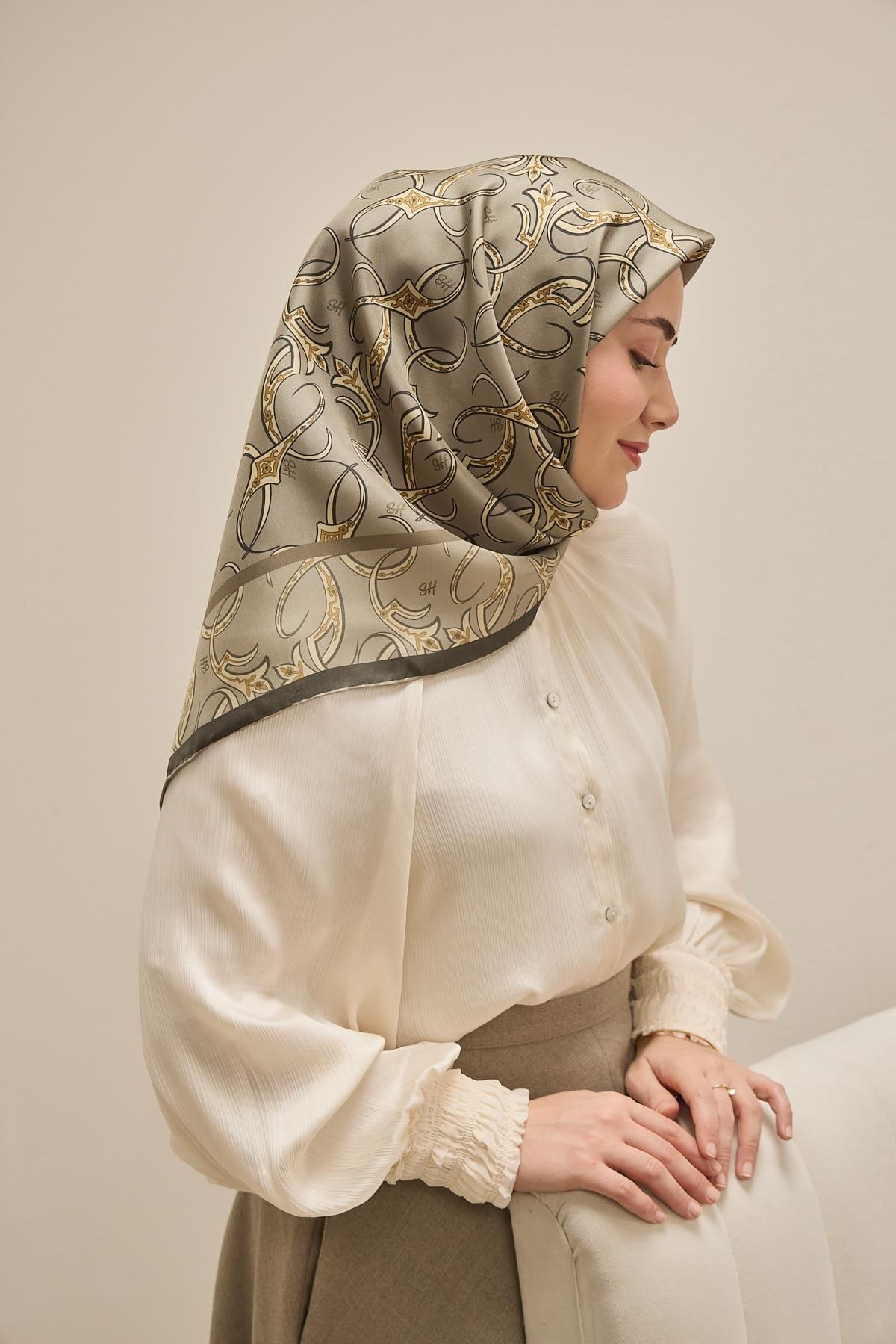 Twill İpek Eşarp Barok Yeşil Gri 90x90