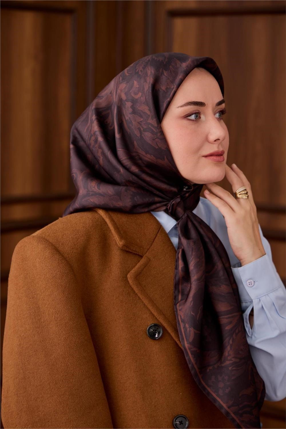 Twill İpek Eşarp Kahve-Mor Desenli Tok Duruşlu 90x90