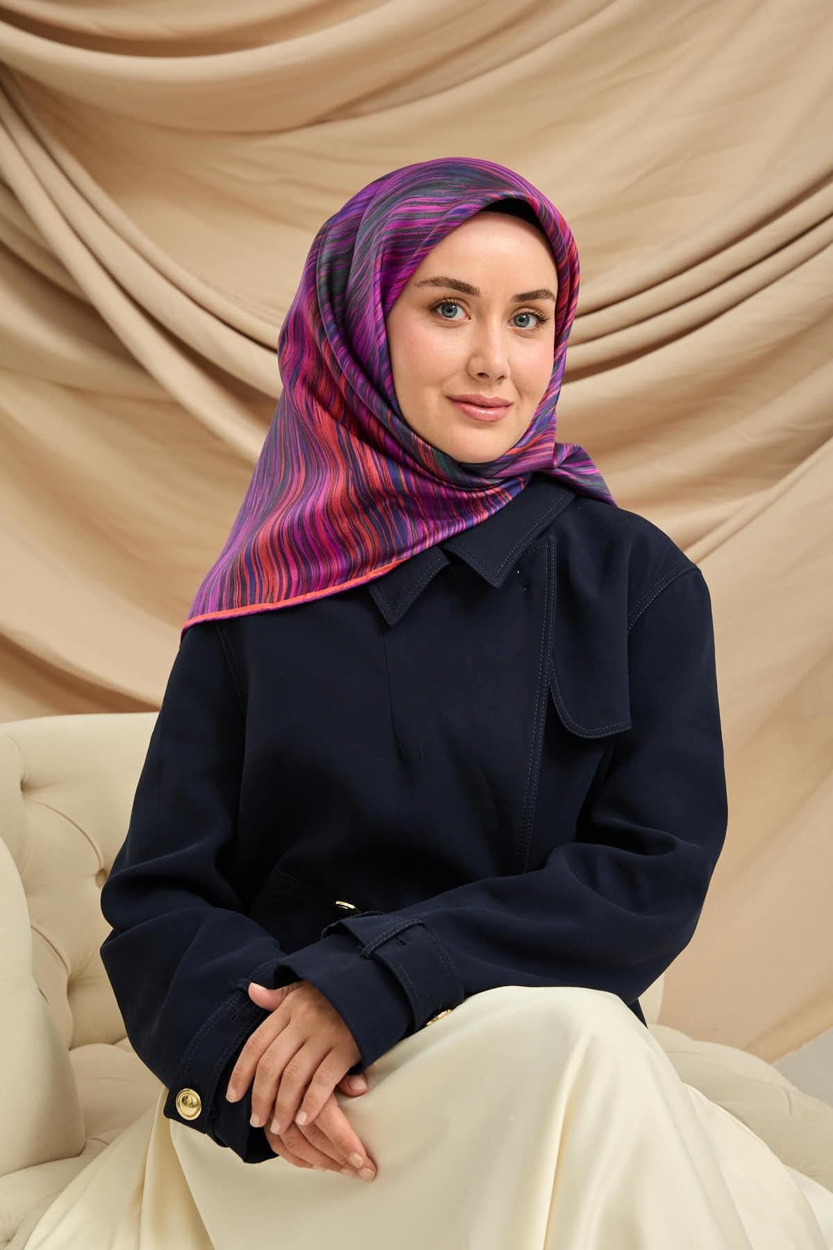 Twill İpek Eşarp Mor-Pembe Desenli Tok Duruşlu 90x90