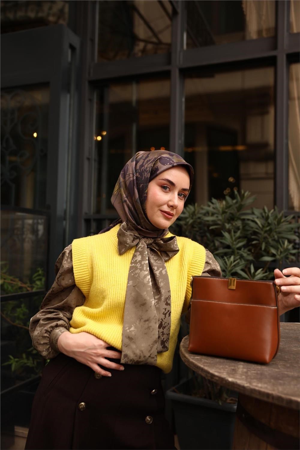 Twill İpek Eşarp Vizon-Asit Çiçek Desenli Kaymaz Tok Duruşlu 90x90