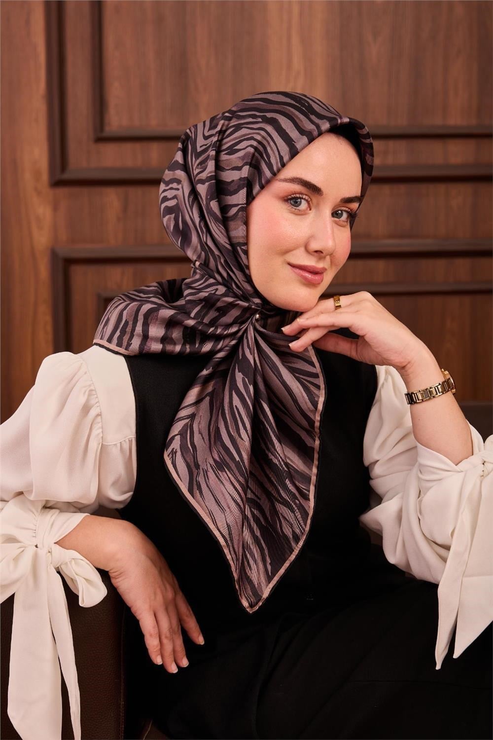 Twill İpek Eşarp Vizon Siyah Koyu Vizon Dalga Desenli Tok Duruşlu 90x90
