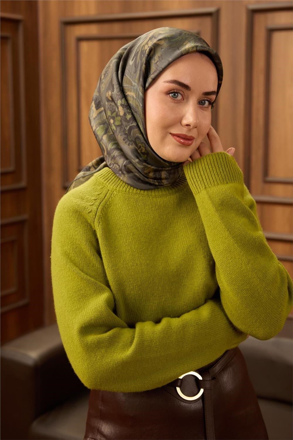 Twill İpek Eşarp Yeşil Gri-Kına Yeşili Desenli Tok Duruşlu 90x90
