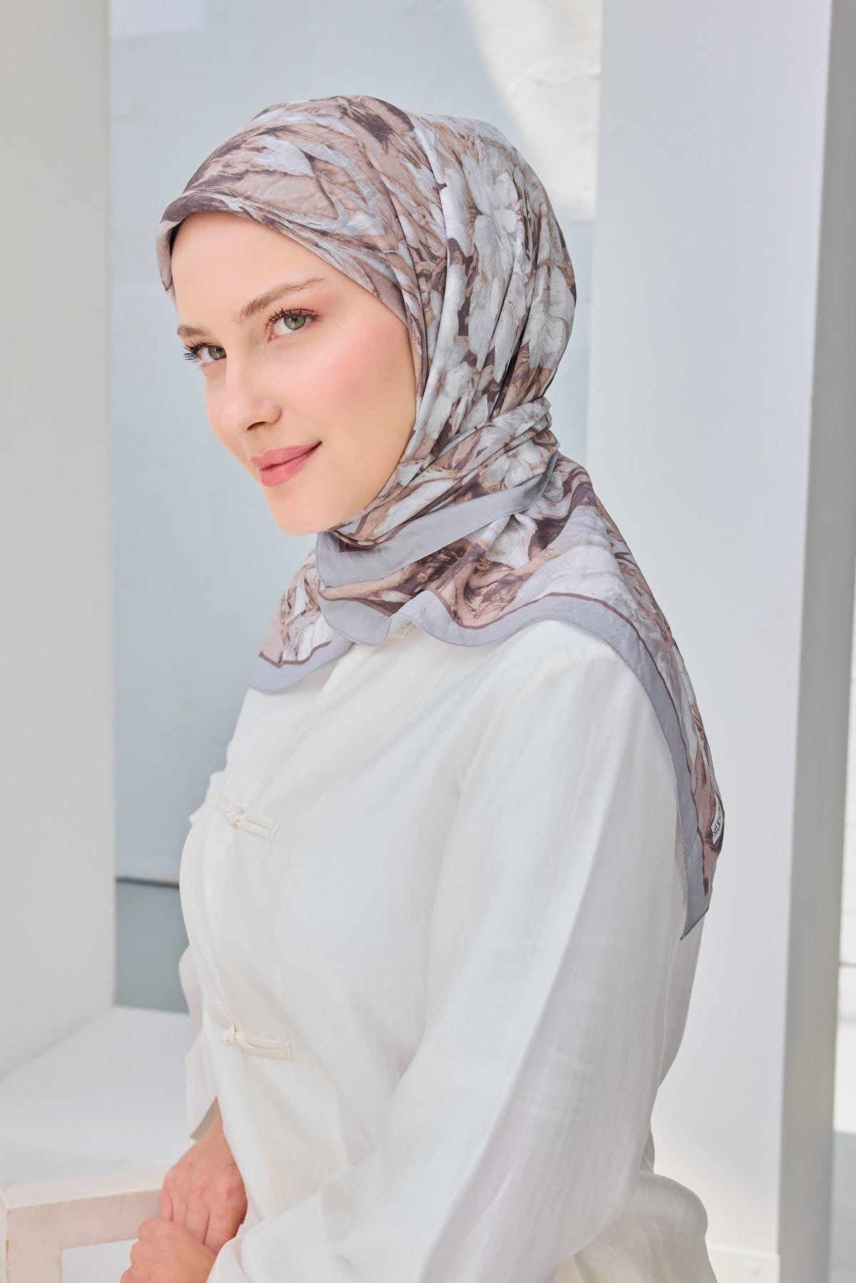 Velora Eşarp Fleur Vizon