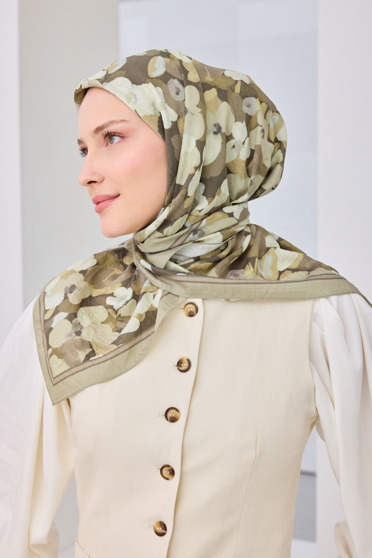 Velora Eşarp Floral Nötr Yeşil