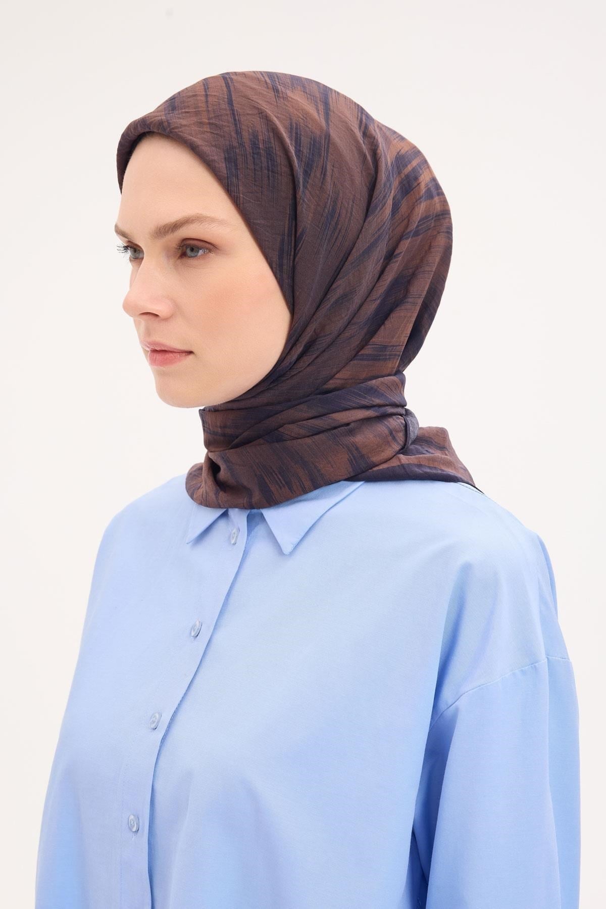 Velora Eşarp Sulu Boya Desen Koyu Lacivert 90X90