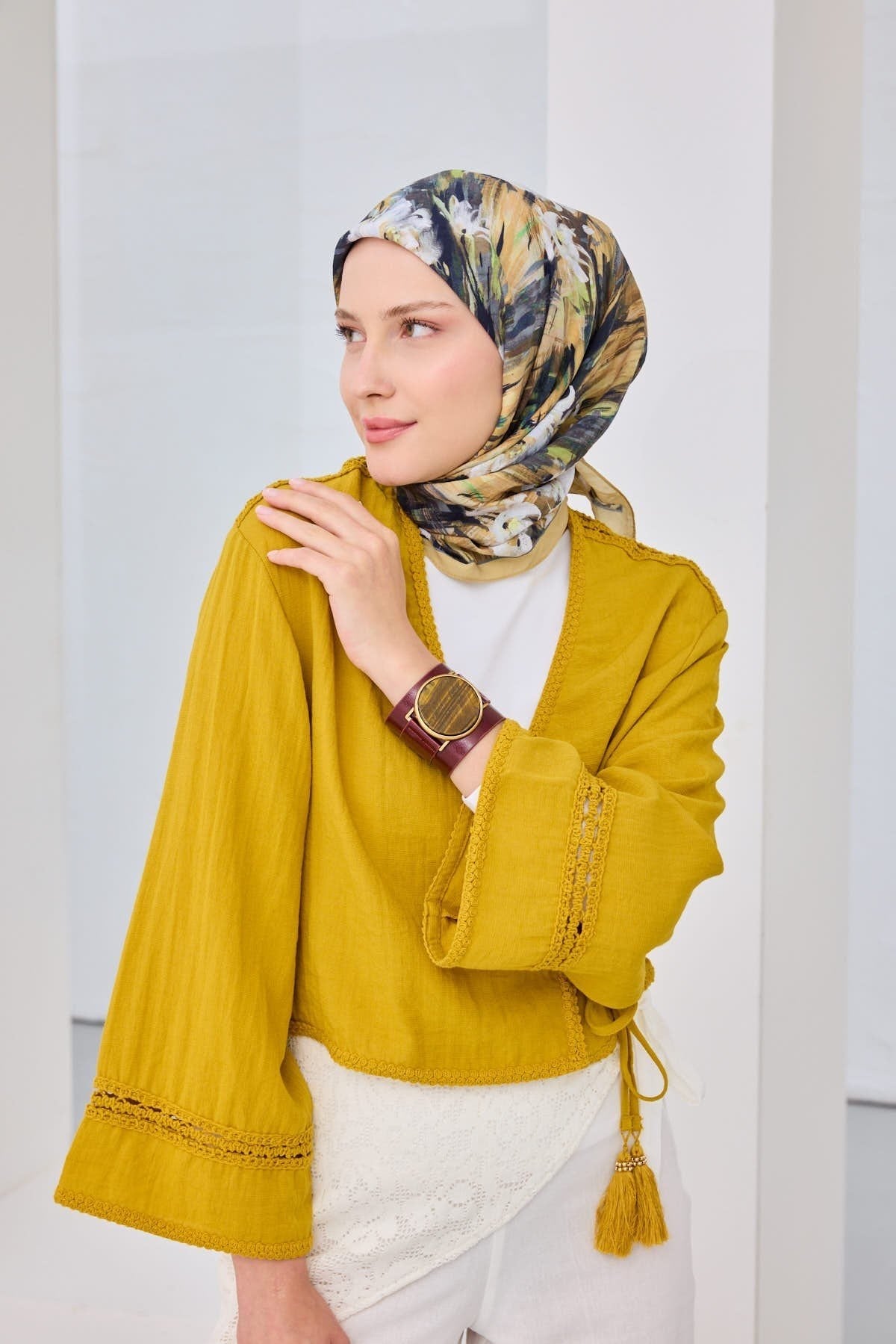 Velora Eşarp Watercolor Flower Pastel Sarı