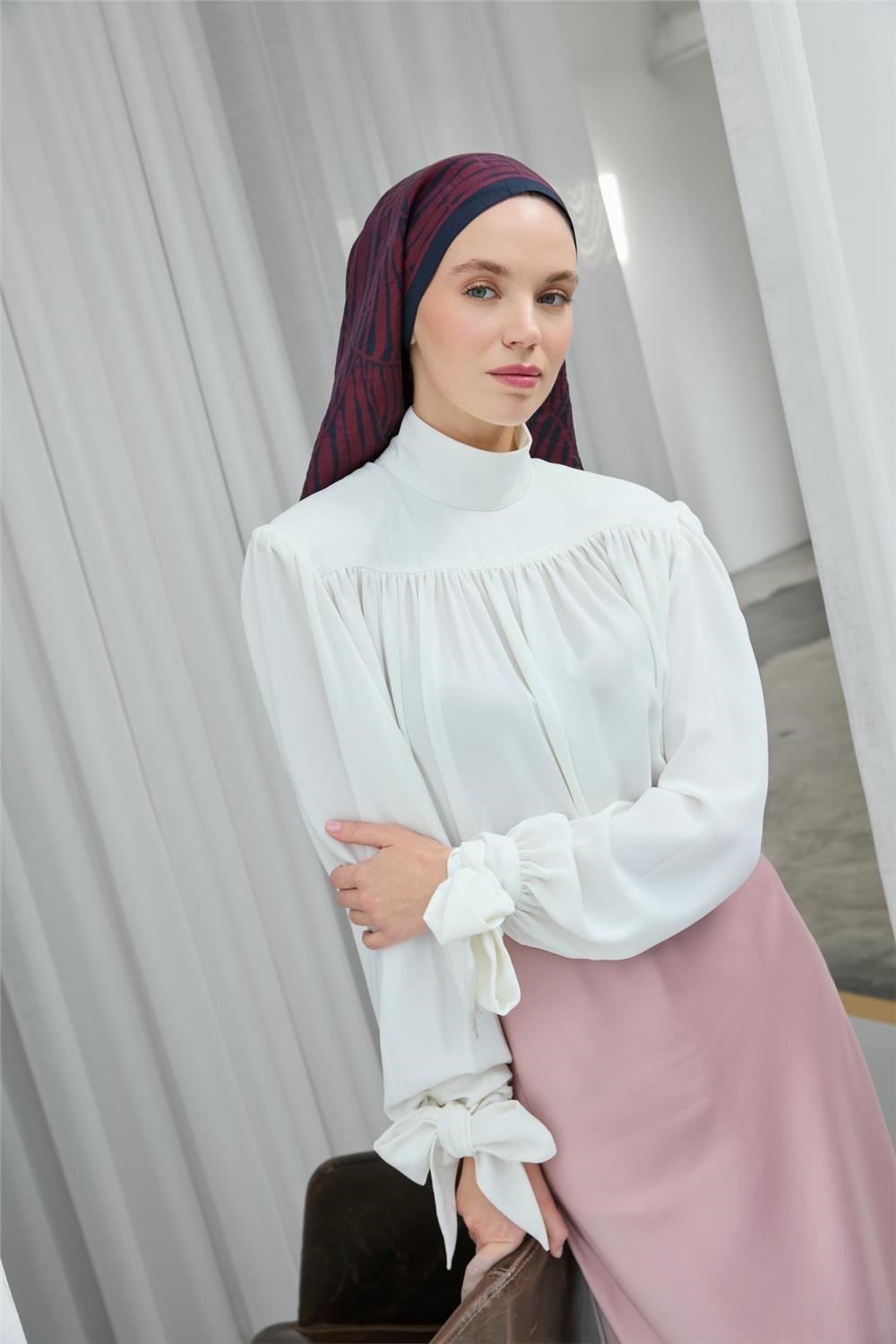 Viskon Velora Eşarp Koyu Lacivert Bordo Çizgili Hafif Dökümlü 90x90