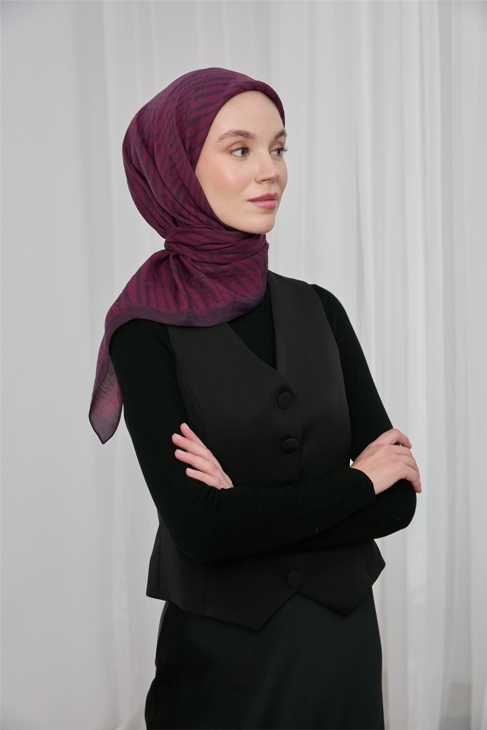 Viskon Velora Eşarp Koyu Mor Şarabi Çizgili Hafif Dökümlü 90x90