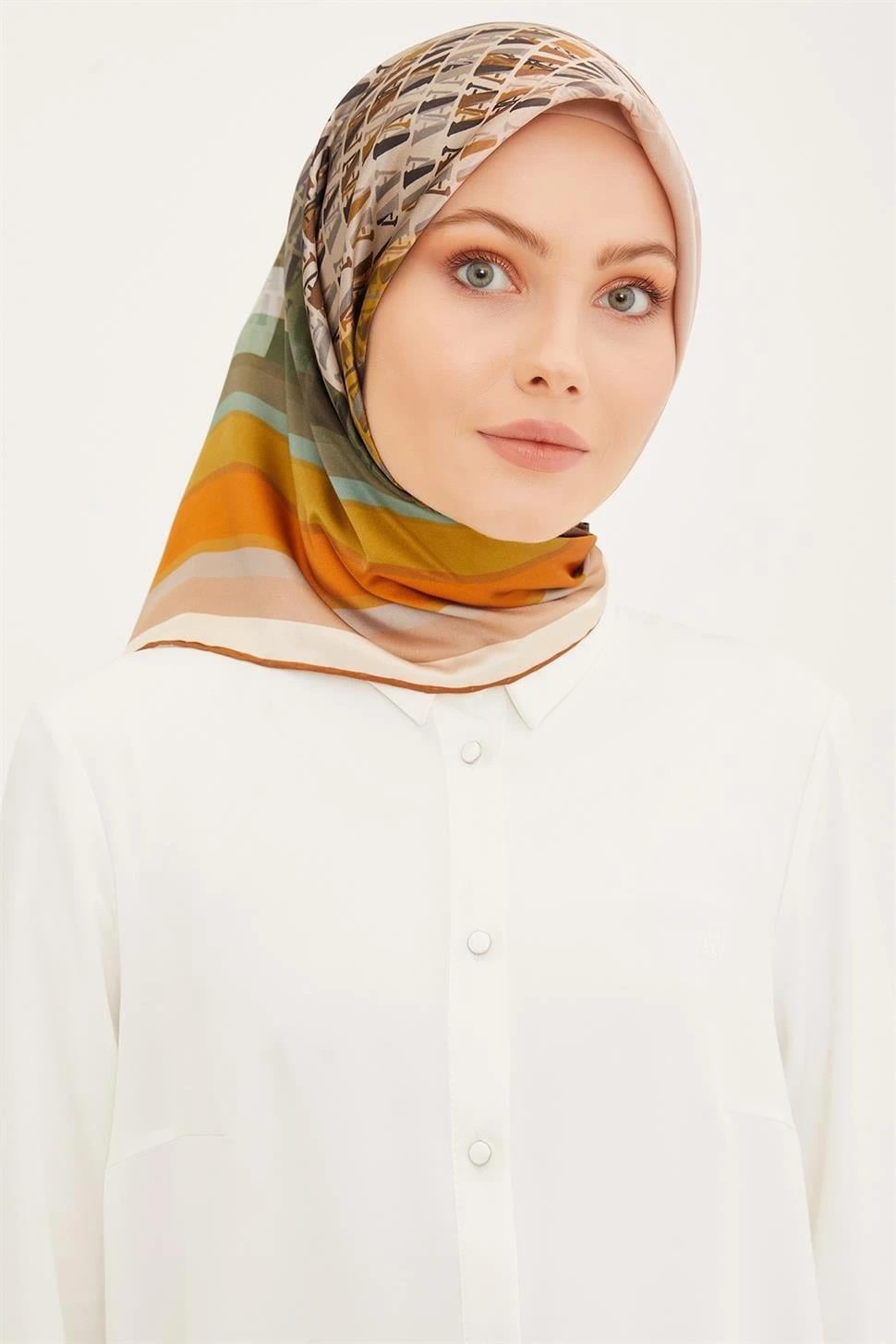 Armine Nostalji Serisi Sura İpek Eşarp 8934-07