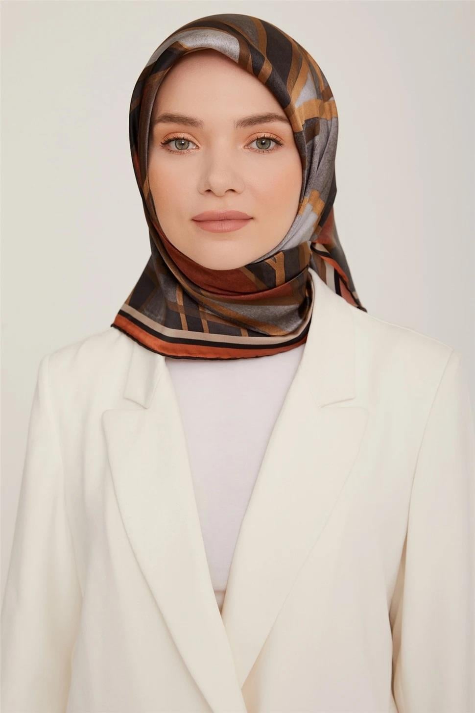 Armine Nostalji Serisi Twill İpek  Eşarp 8843-06NT