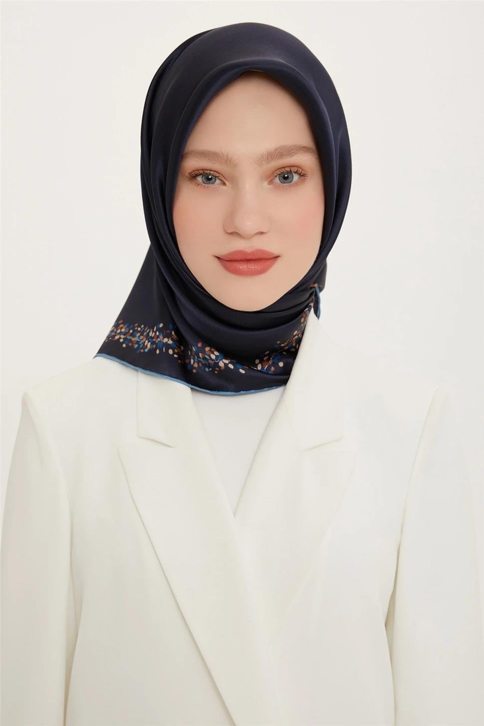 Armine Nostalji Serisi Twill İpek  Eşarp 8765-17NT