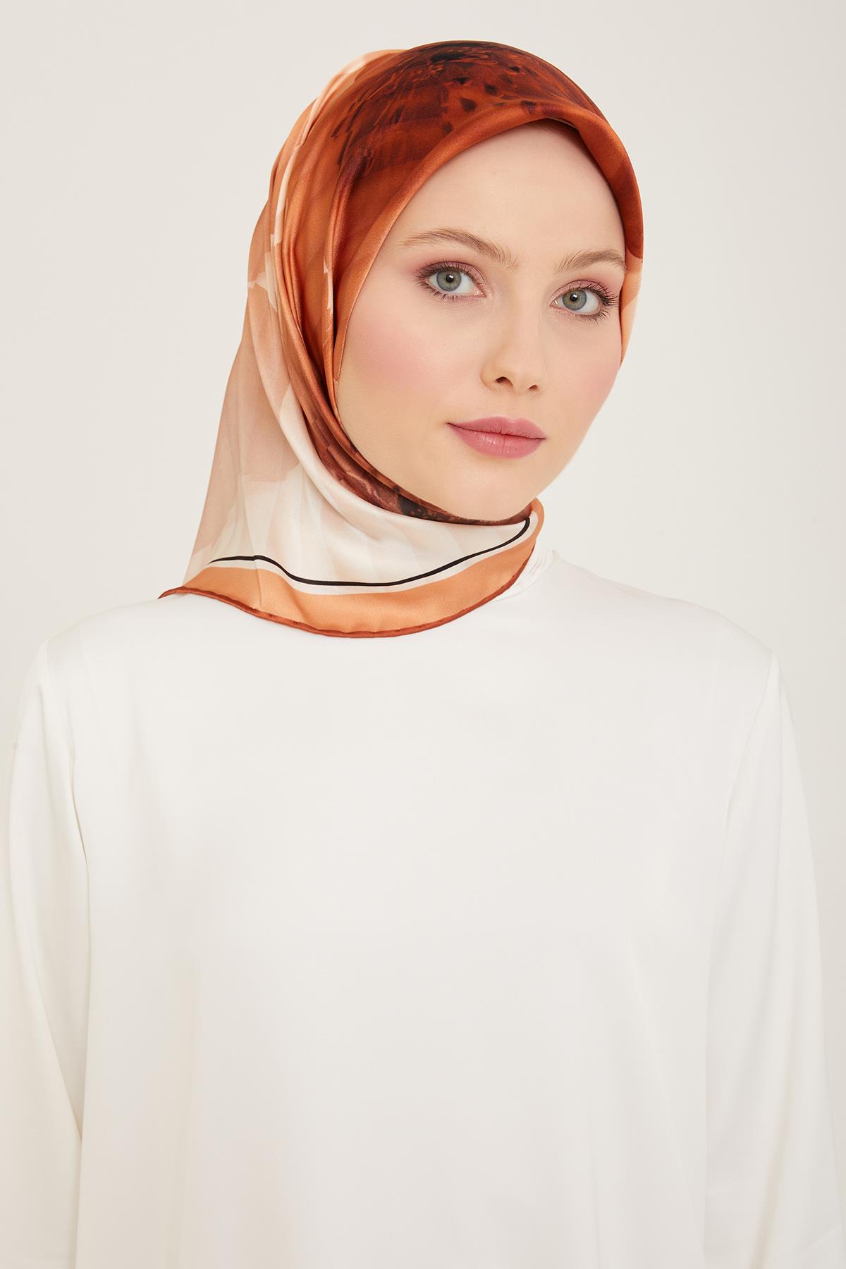 Armine Sura İpek Eşarp 9100-01