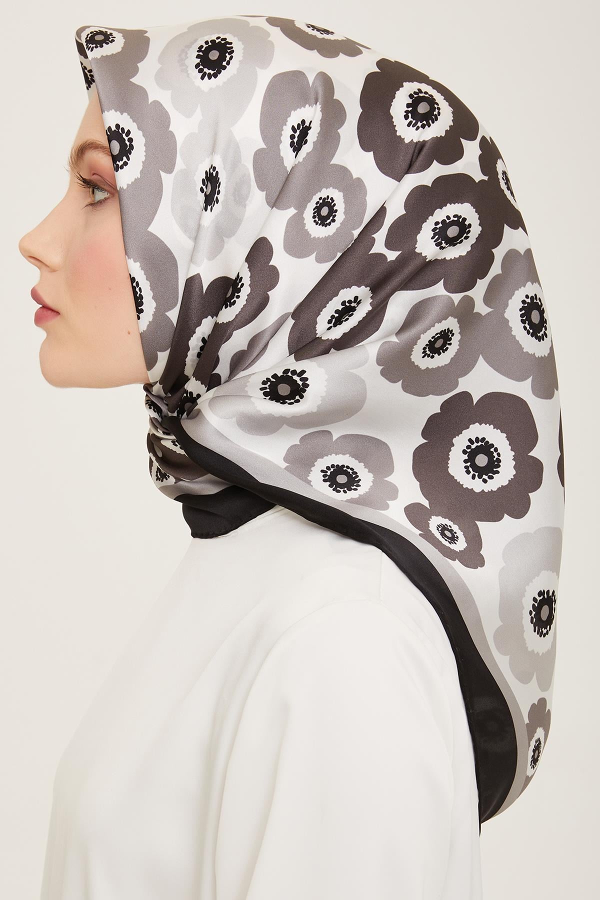 Armine Sura İpek Eşarp 9106-05