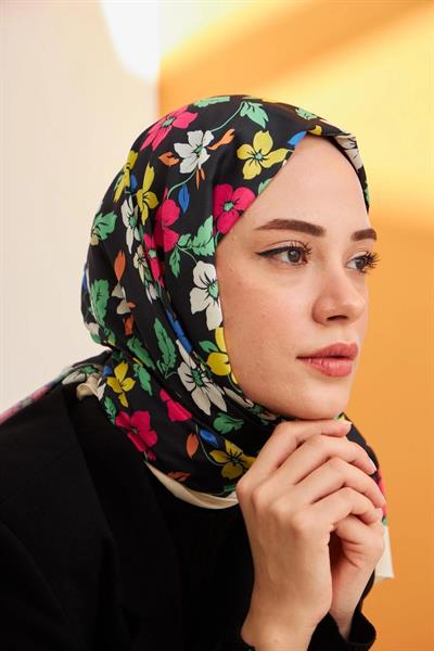 Amelia Desenli Pamuk Şal Siyah Fuşya 3025-17