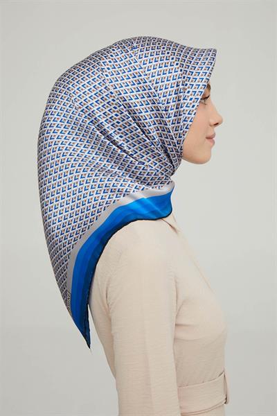 Armine 2021/22 Sonbahar Kış Serisi Geometrik Desen İpek Twill Eşarp 8634D-40