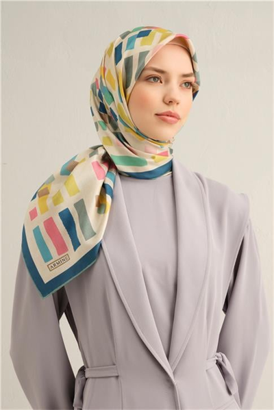 Armine Çiçek Desenli İpek Sura Eşarp 9341 81
