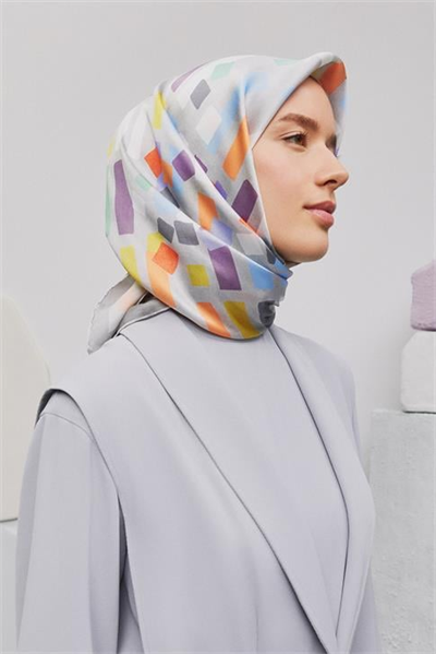 Armine Çiçek Desenli İpek Sura Eşarp 9341 06