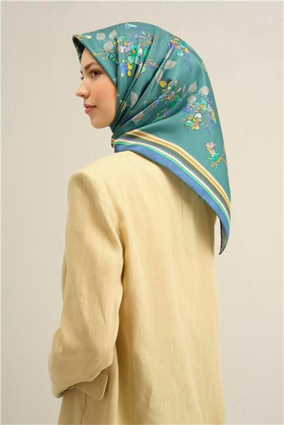 Armine Çiçek Desenli Saf İpek Twill Eşarp 9316D 32