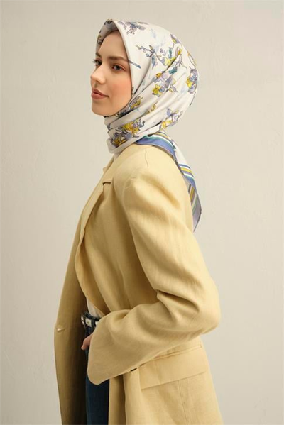 Armine Çiçek Desenli Saf İpek Sura Eşarp 9316D 83
