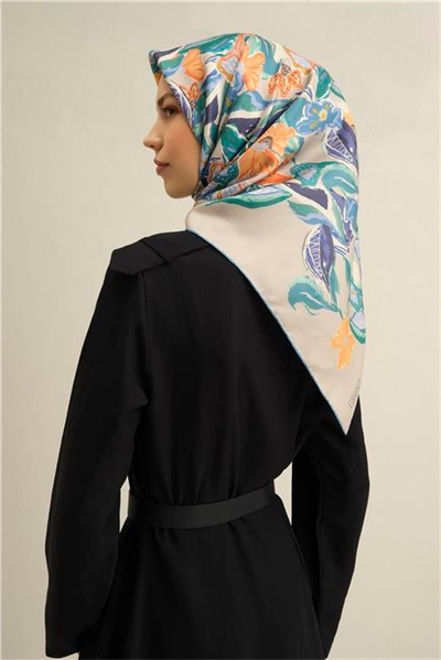 Armine Çiçek Desenli Saf İpek Twill Eşarp 9332D 81