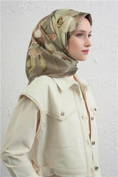Armine Çiçek Desenli Saf İpek Twill Eşarp 9414D 81